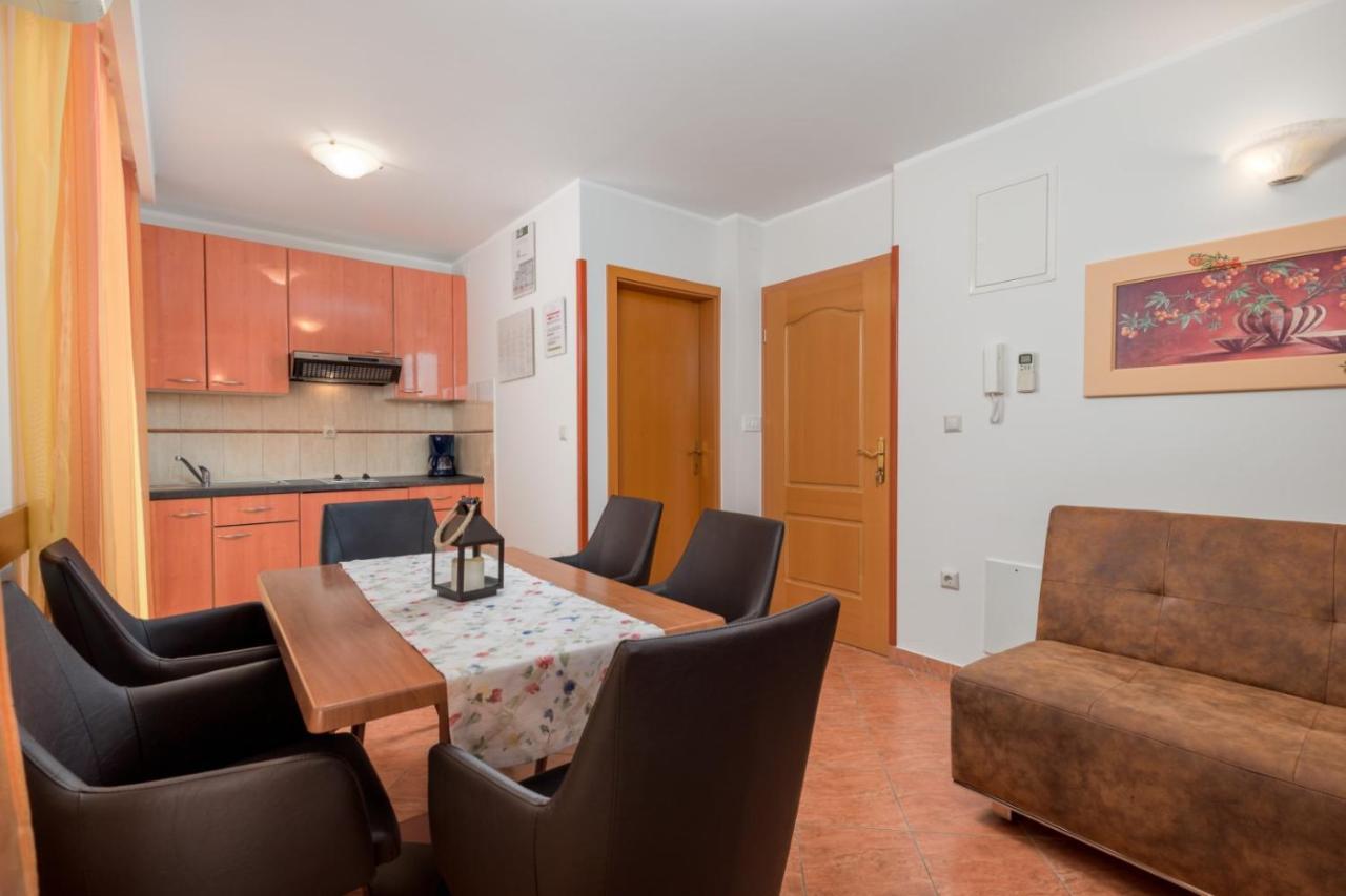 Apartment Drazenka Turato Baška Exteriér fotografie